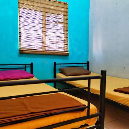 Rumah Teman Backpacker Semarang Exteriör bild