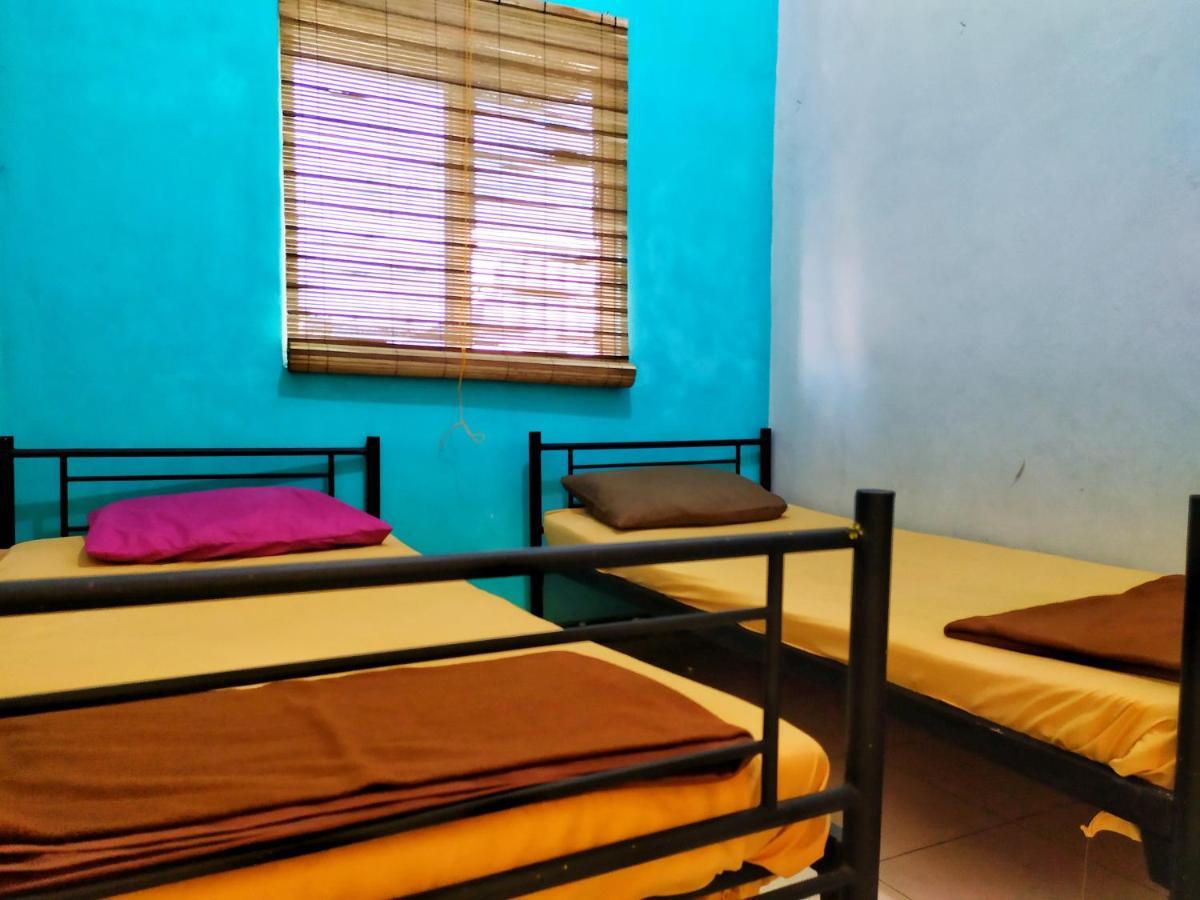 Rumah Teman Backpacker Semarang Exteriör bild